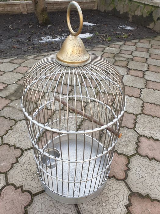 Продам якісну клітку для папуги