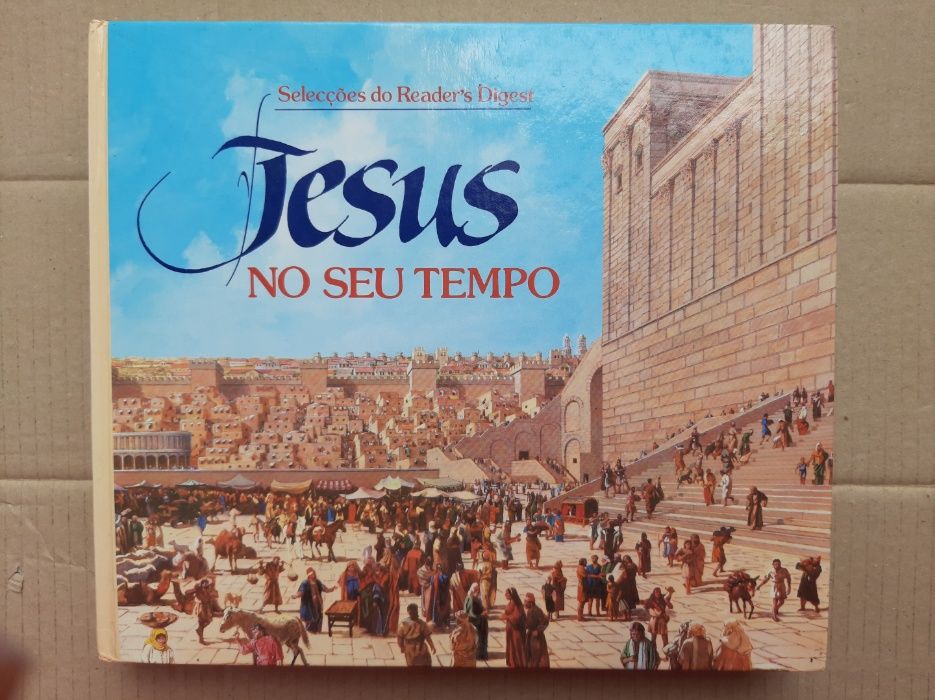 RELIGIÃO - Várias Bíblias