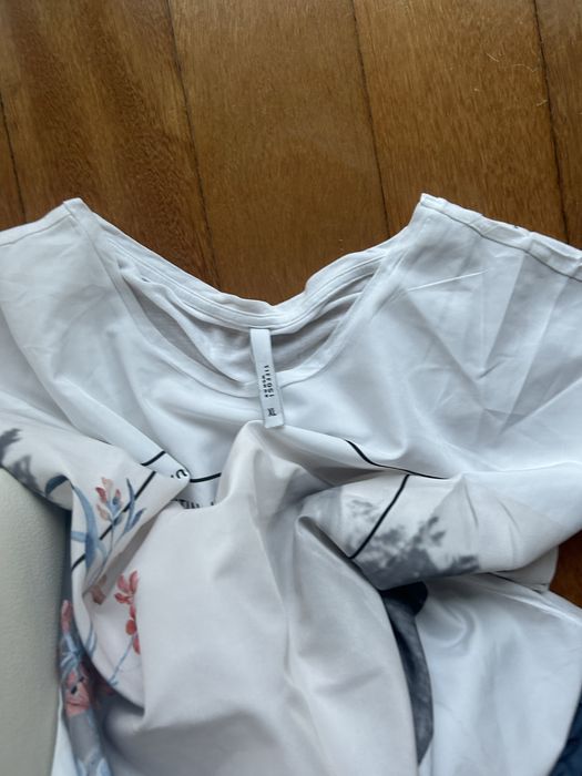 Saia zara Camisa massimo dutti decenio lefties