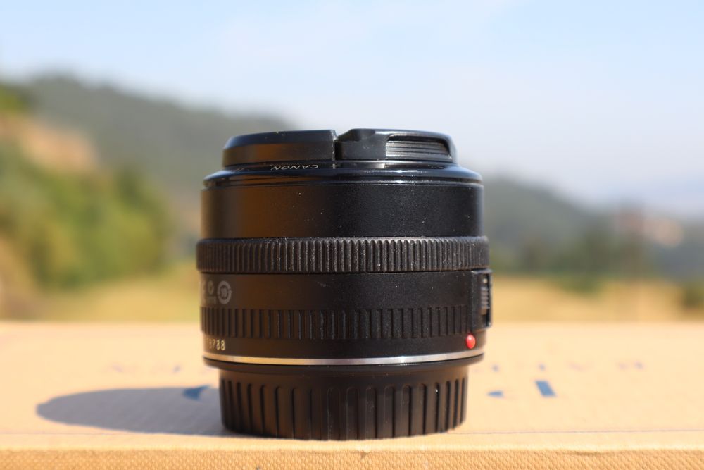 Canon EF 28mm F/2.8