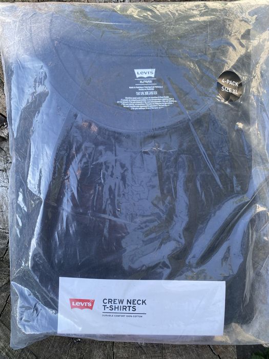 Levi's Men's 4-Pack Basic Crew Neck T-Shirt
