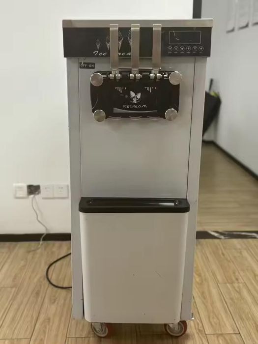 Máquina gelado/açaí nova 9 litros