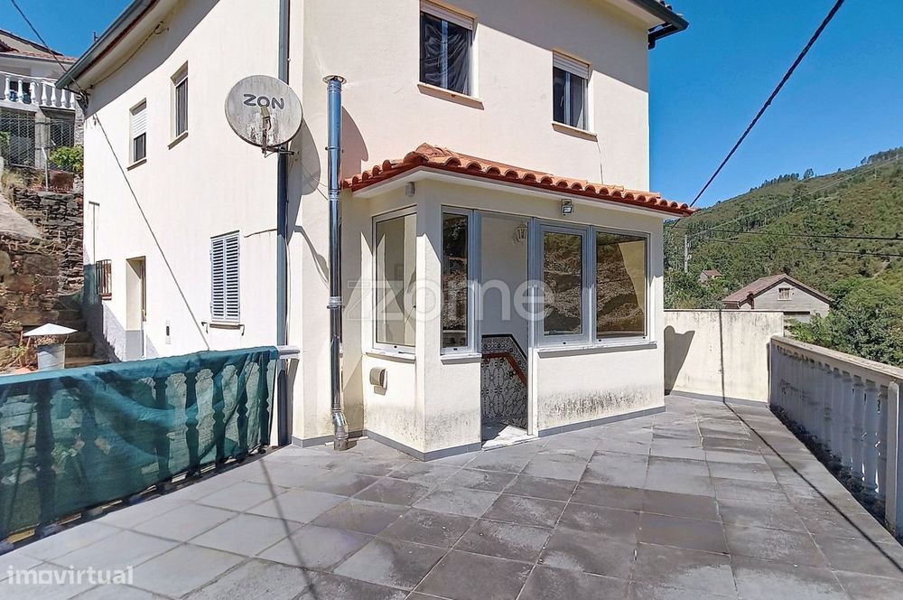 Moradia T3 + Terreno 270m² | Carvalho | Pampilhosa da Serra