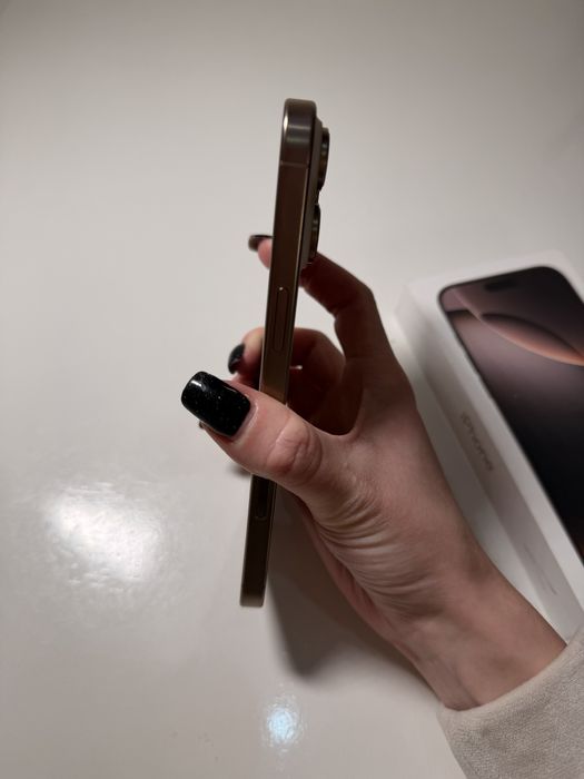 Айфон 16 pro max 256 Gb