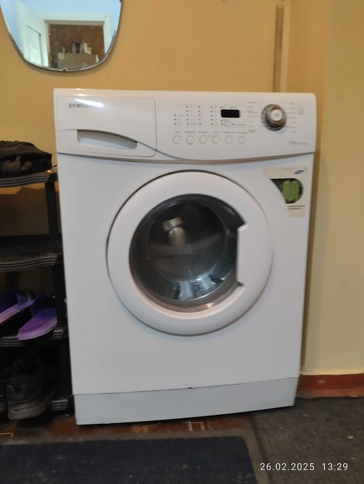 Продам стиральную машину Самсунг на 3,5 кг.