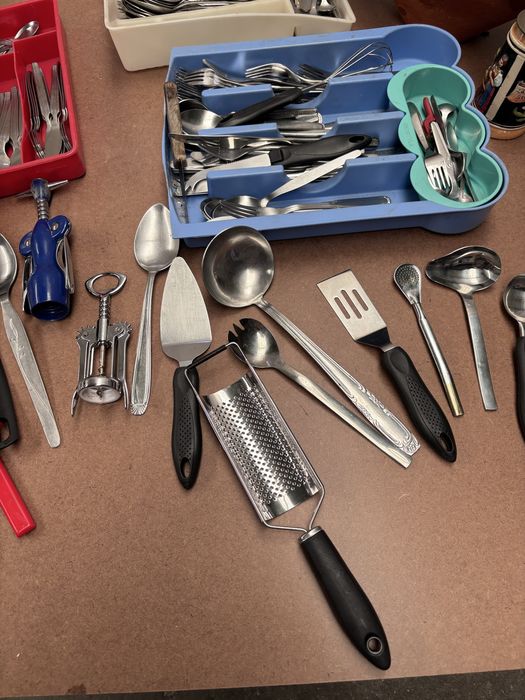 Talheres e outros acessórios de cozinha