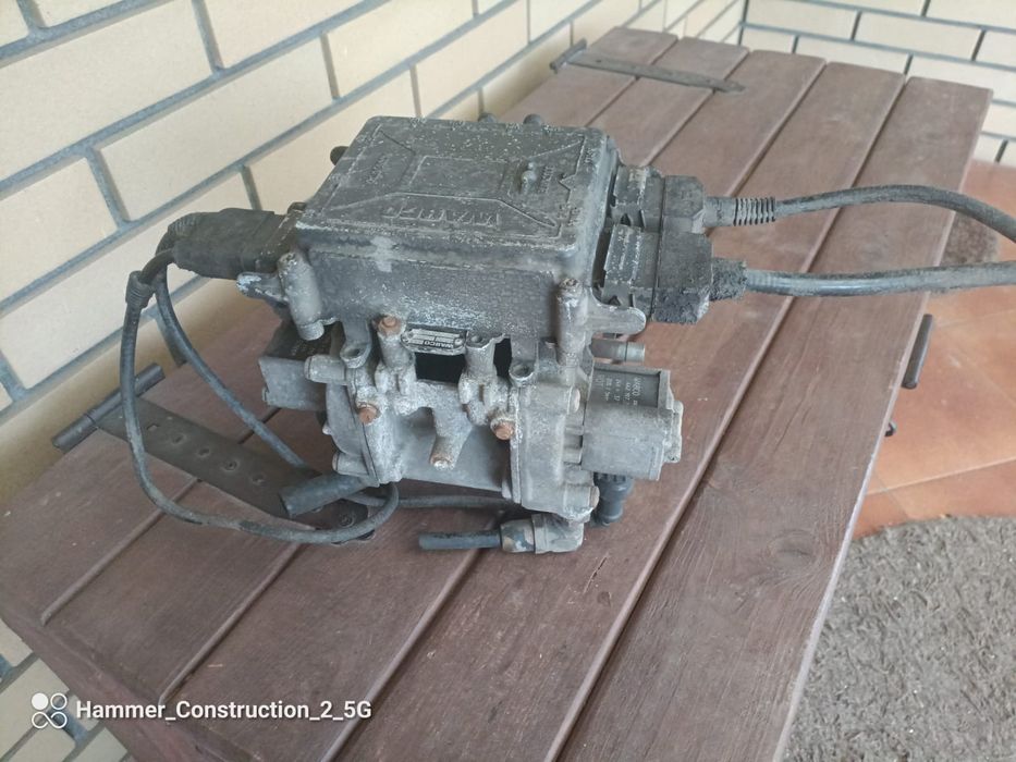 Zawór hamulcowy-modulator naczepy Wapco