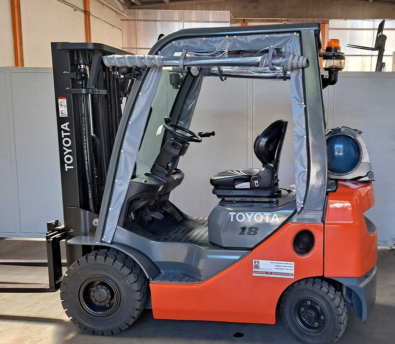 Empilhador Toyota a gás