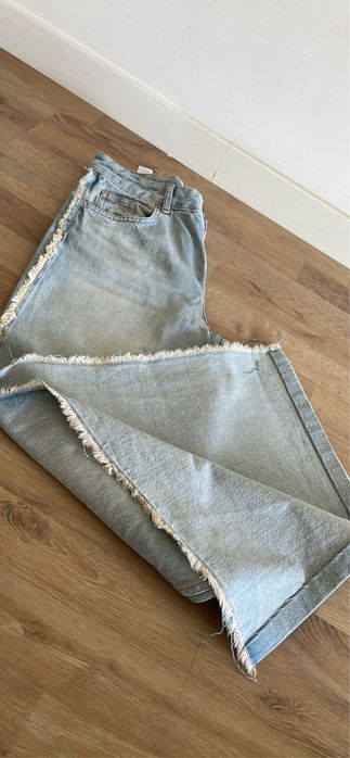 Calça de ganga novas da berska com abertura nas pernas n.36