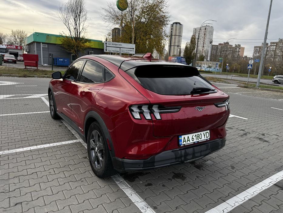 Електромобіль Mustang mach-e