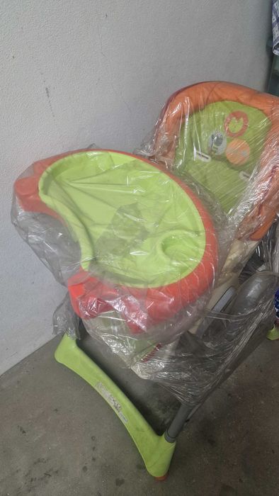 Cadeira de bebé para refeições