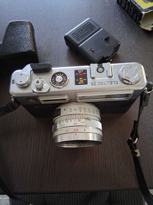 Máquina fotográfica Yashica Electro 35 GSN