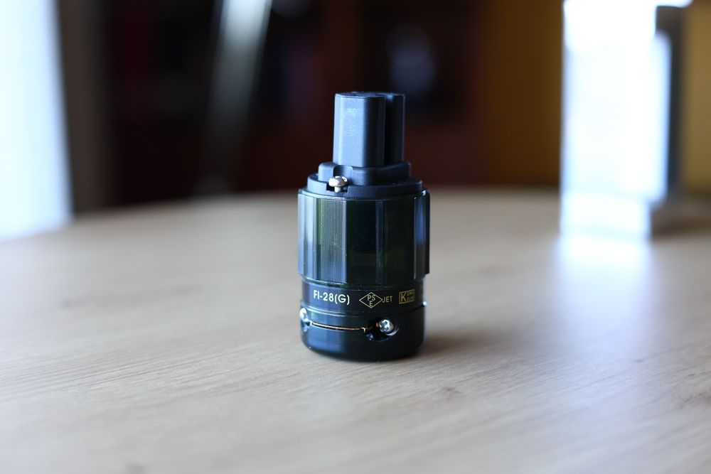 Furutech Fi-28 G pozłacany wtyk IEC