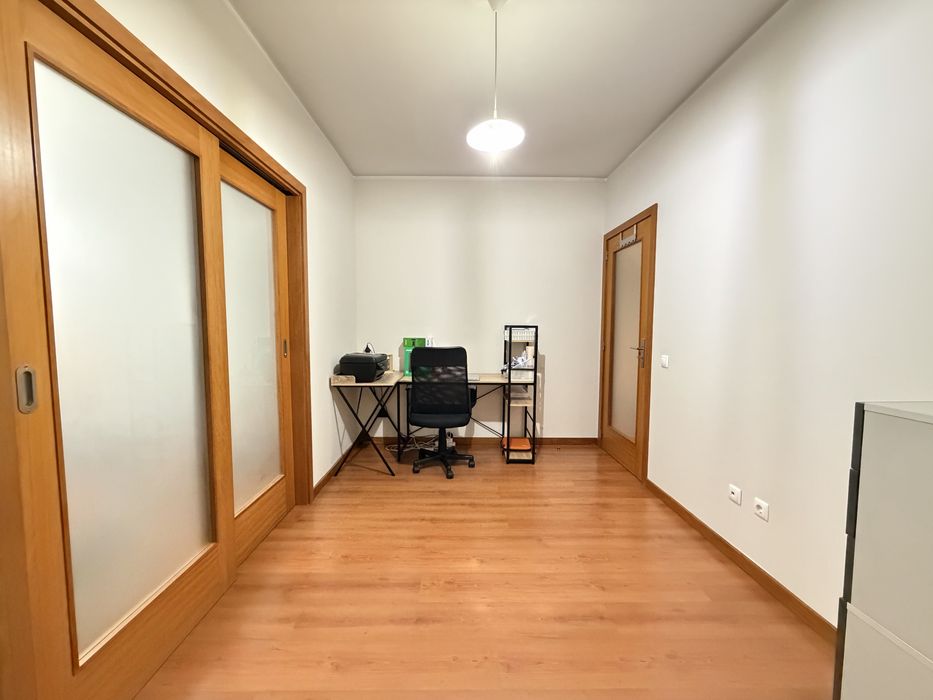 T2+1 | 124 m² | Garagem | Elevador | Junto à CESPU