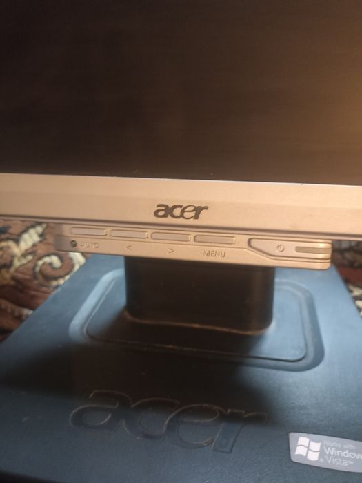 Продам монітор Acer, системний блок Lg, клавіатура