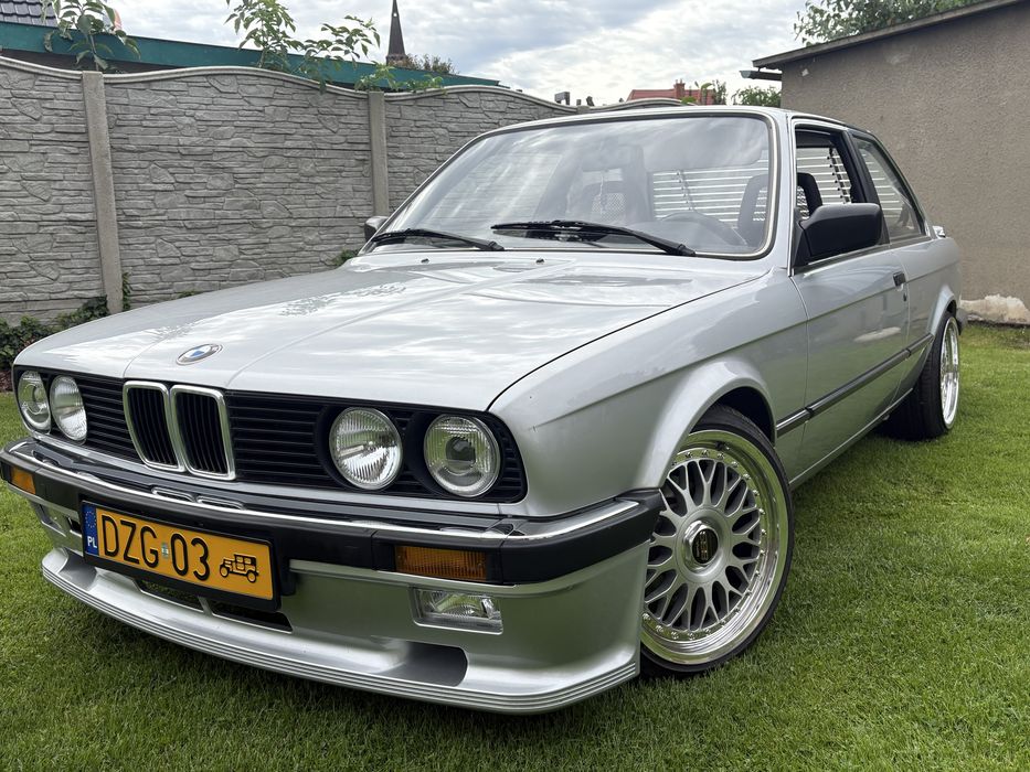 Bmw e30  316a  87000km!!! Bardzo ladna! Zero bo rdzy!!!Sprzedan/Zamienie