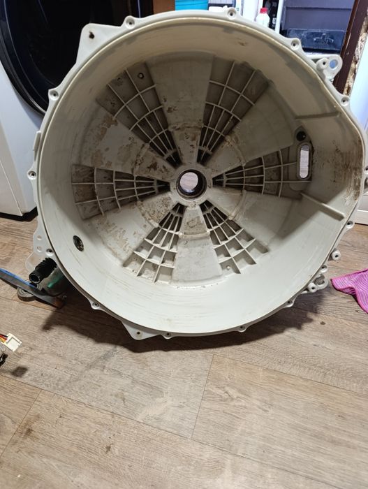 Бак для стиральной машинки LG -7кг