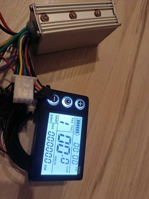 Sterownik z wyświetlaczem