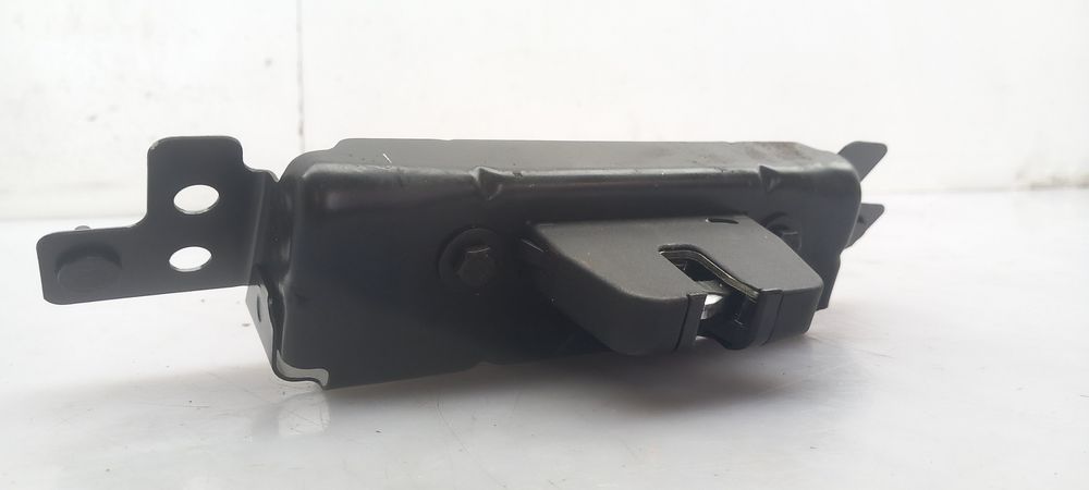 Fechadura / fecho da mala PEUGEOT 208
