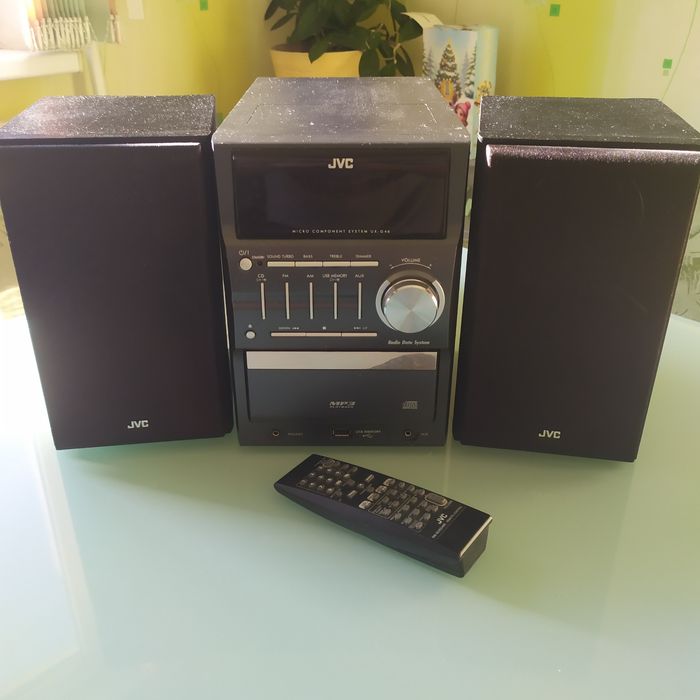 Продам музыкальный центр JVC CA-UXG46