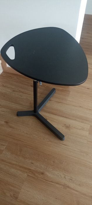 Mesa apoio computador IKEA