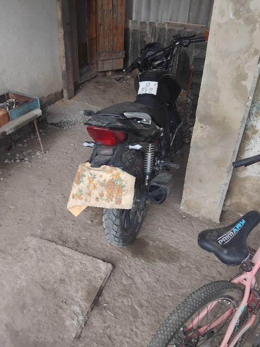 Мото спарк на ходу