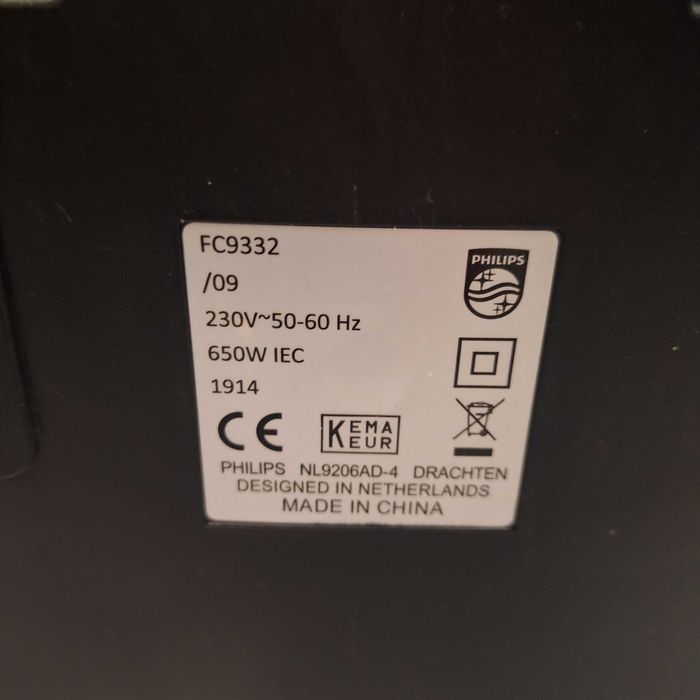 Odkurzacz bezworkowy Philips PowerPro Compact, b. mocny model z hepa.