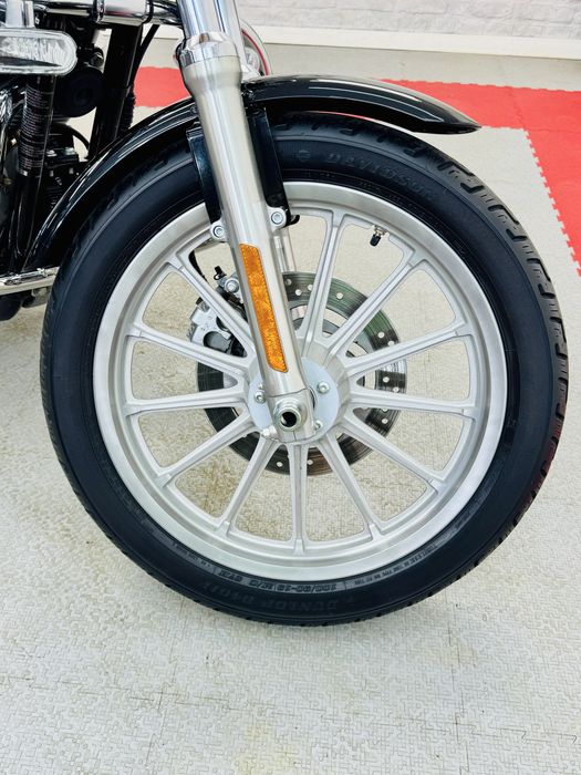 мотоцикл HARLEY-DAVIDSON XL883 в оригіналі доставляємо по Україні