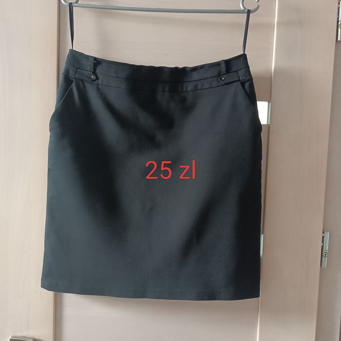 Sprzedam sukienki w rozmiarze 38
