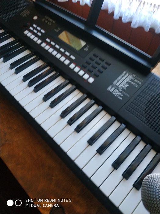Синтезатор Rolland E-X10
