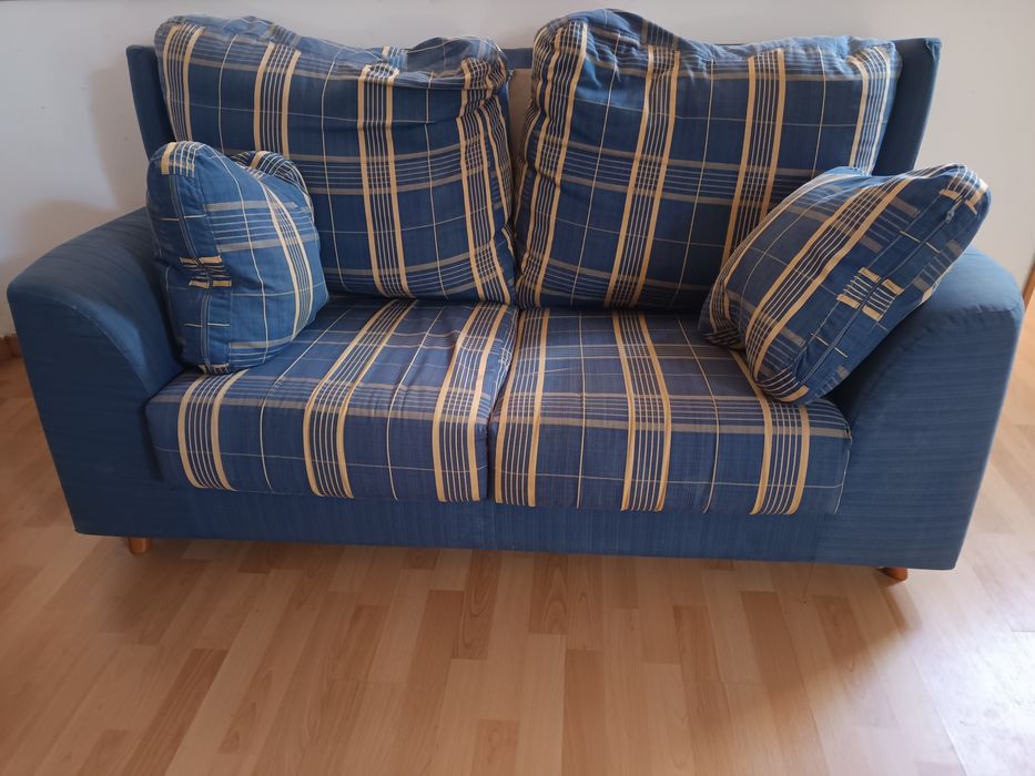 Sofá 2 lugares para desocupar