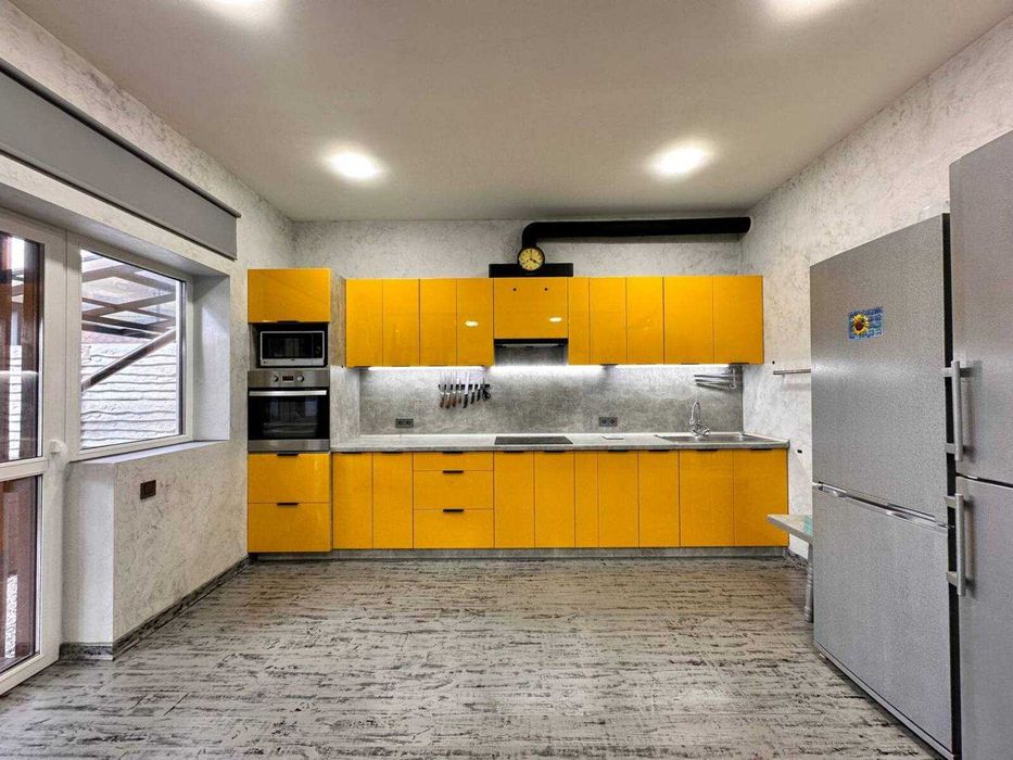 Продаж дуплексу, Хуторок