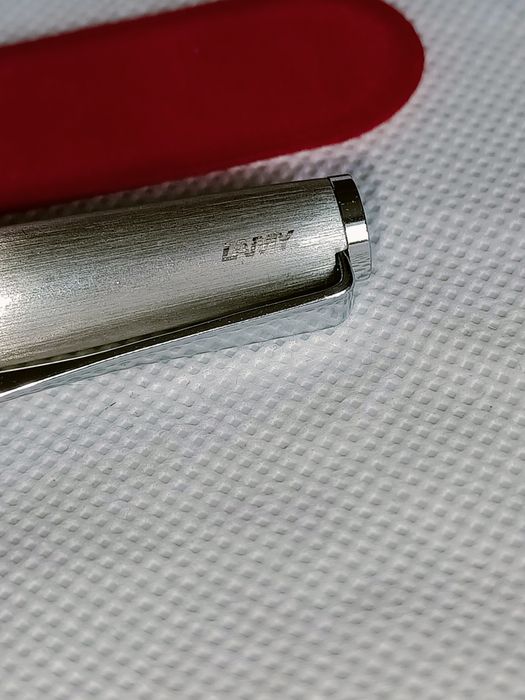 Długopis Lamy w pokrowcu