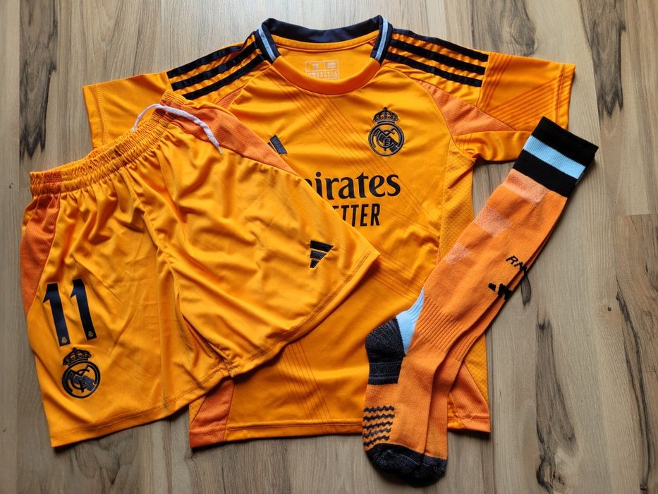 Komplet 3w1  Real Madryt r 122-128cm 7-8lat Nowy chlopiecy