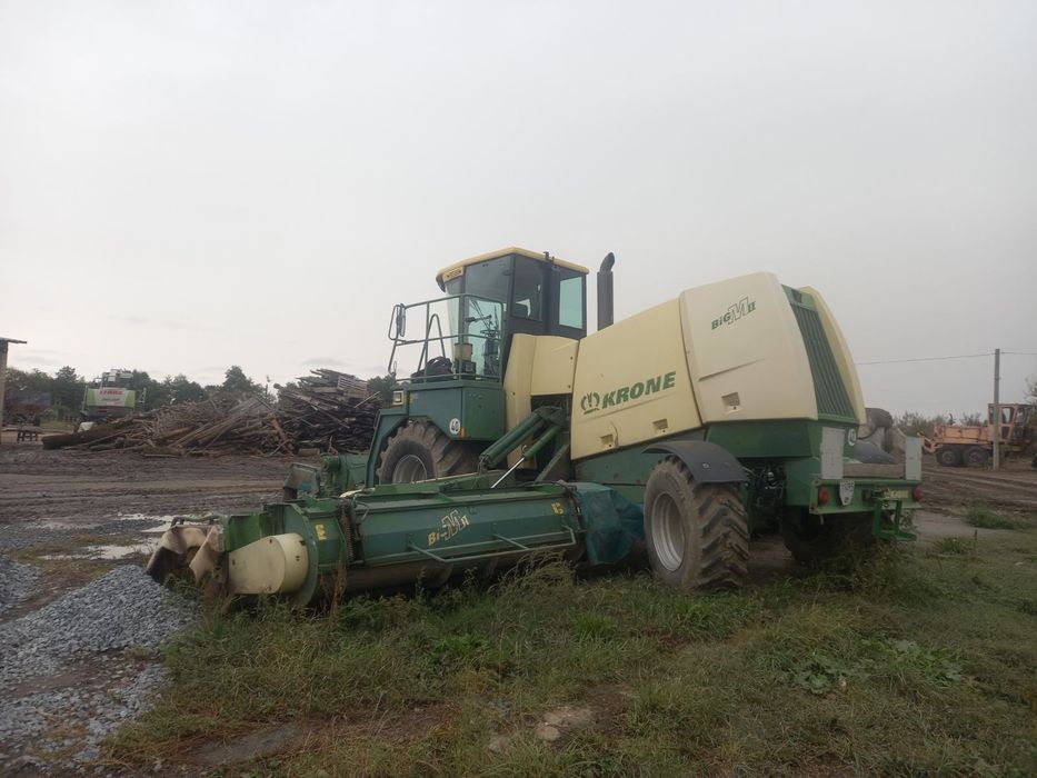 Самохідна косарка Krone Big M400
