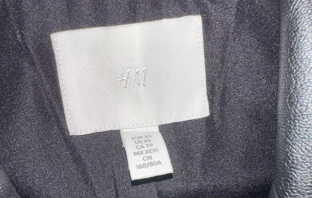 Продам кожаный жакет H&M