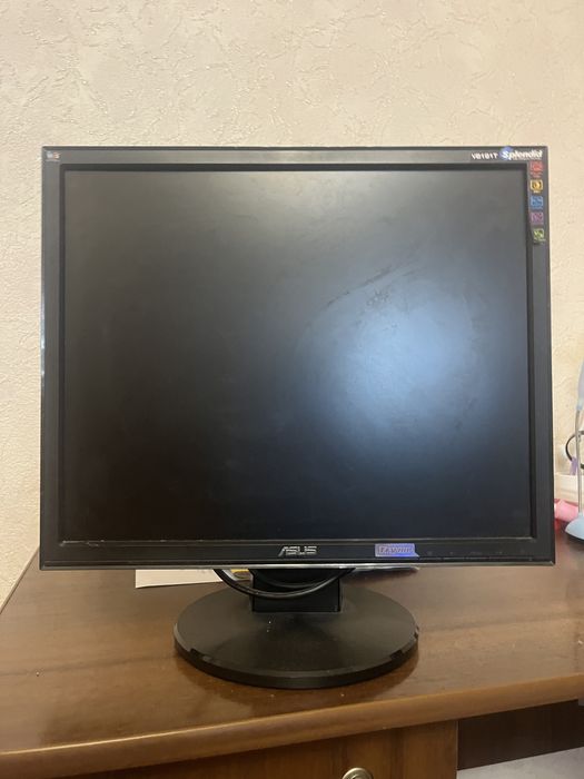 Монітор ASUS ~22” Full HD