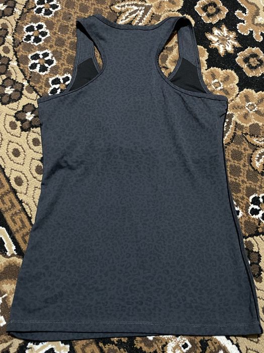 Жіноча спортивна майка