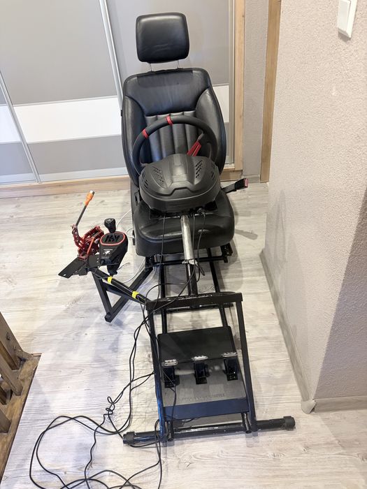 Kierownica thrustmaster t300rs z stelażem i shifterem