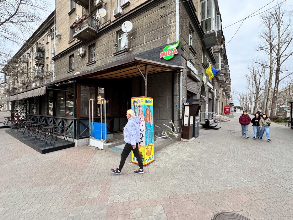 Соборна приміщення 216 кв.м. прохідняк ТОП місце фасад