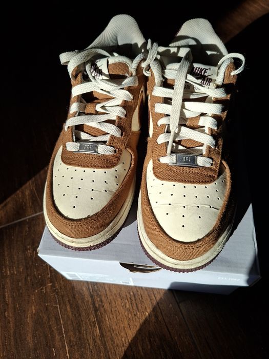 Nike Air Force 1 '07 LV8  jasnobrązowe sneakers(light british tan) z