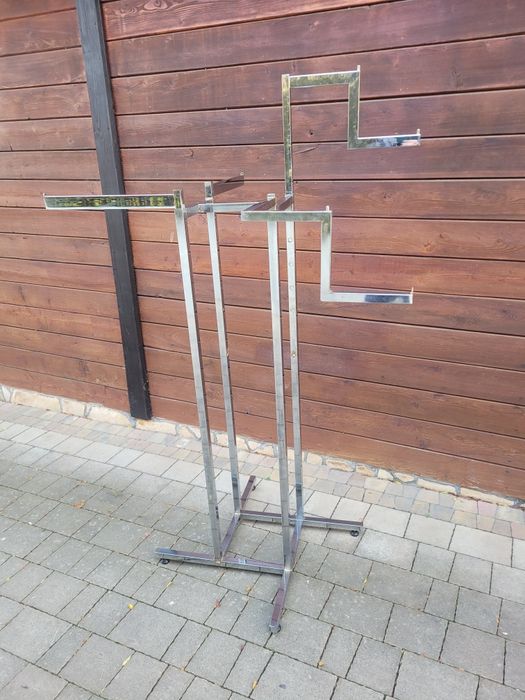 Wieszak(,wieszaki sklepowe) stojak na ubrania 6 ramion
