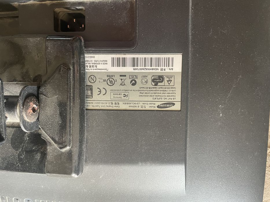 8 канальный регистратор Neostar с диском монитором и камерой