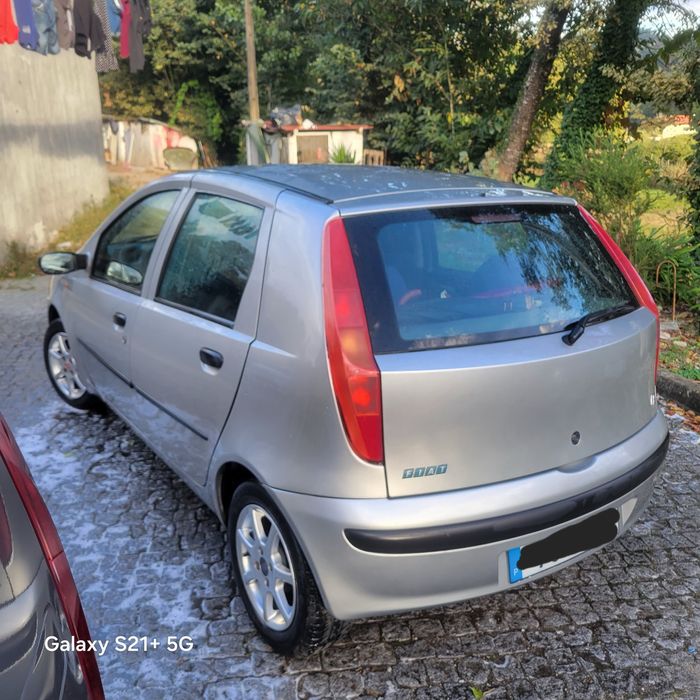 Fiat punto cinza