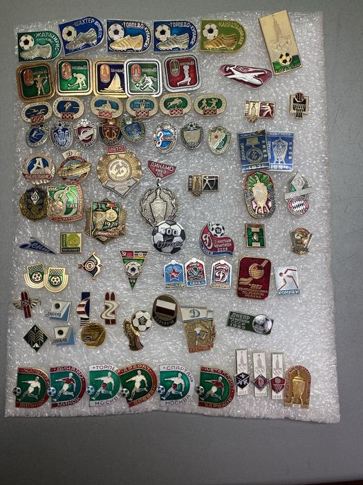 проам значки футбол