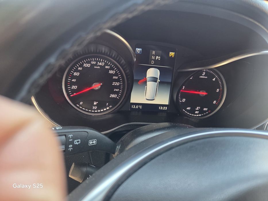Mercedes-Benz GLC 220d / Automático / Excelente Estado