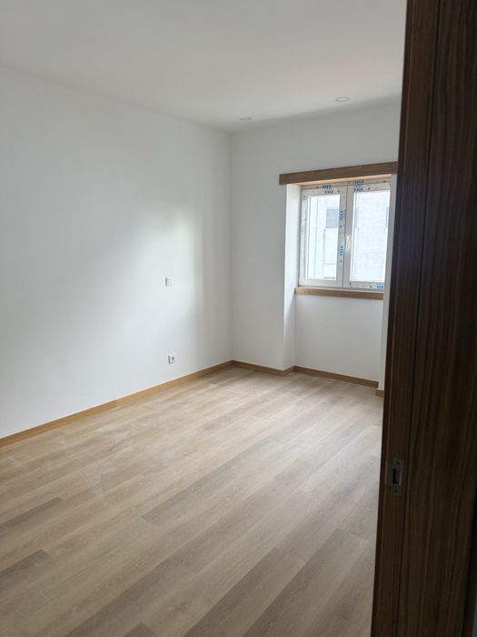 T2 junto a av dias da silva coimbra