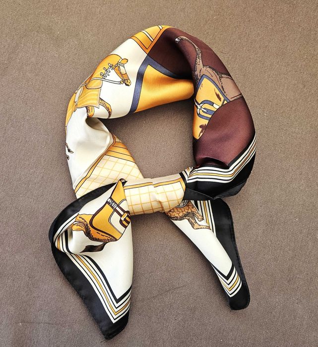 horse scarf / cachecol de cavalo