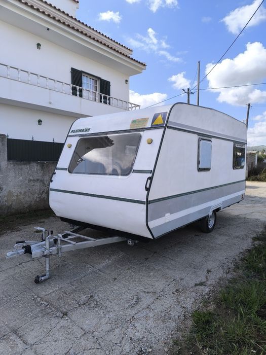 Caravana Pluma 450