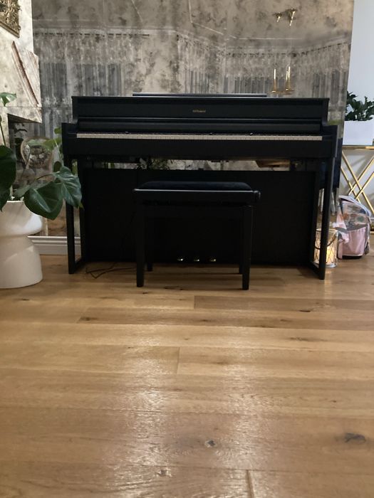 Roland hp704 jak nowy